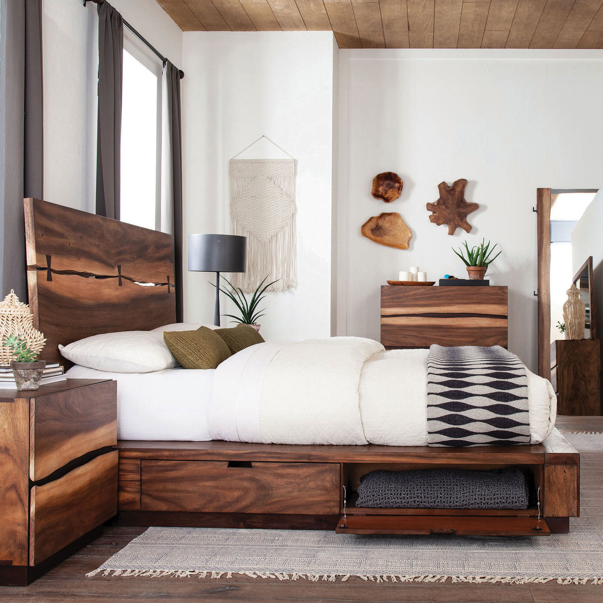 Mallory - Platform Bed