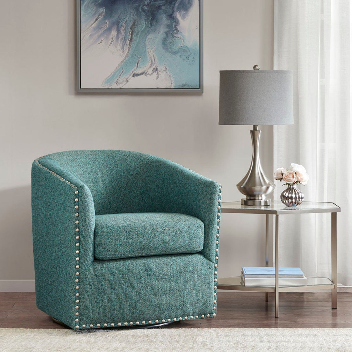 Luxurious Chair With 360 Degree Rotation