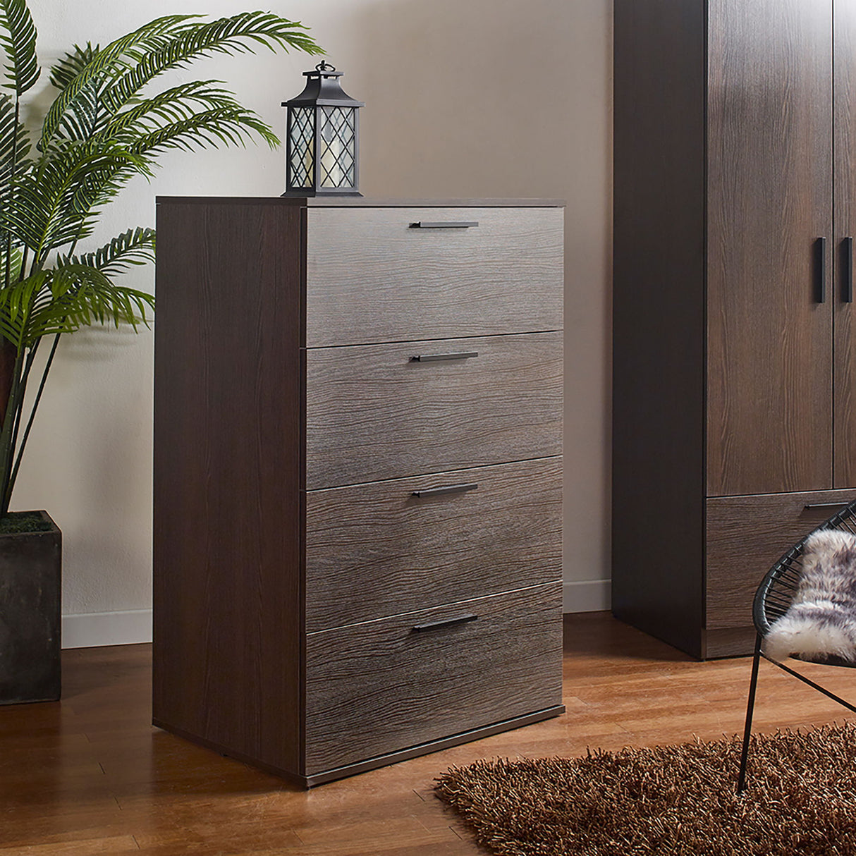 Oliver - Farmhouse Jumbo Chest With 4 Drawer Storage